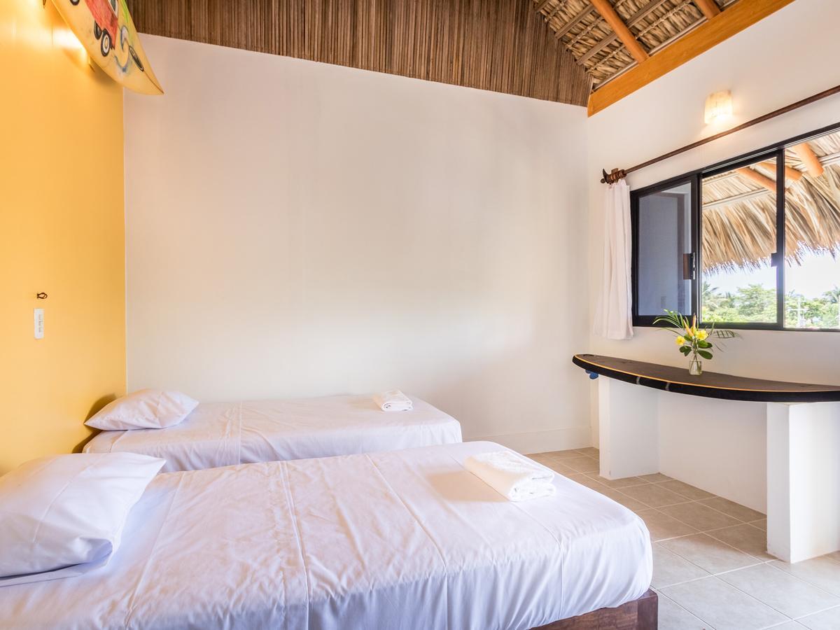 Brisas de Zicatela Experiencia Surf Campホステル エクステリア 写真
