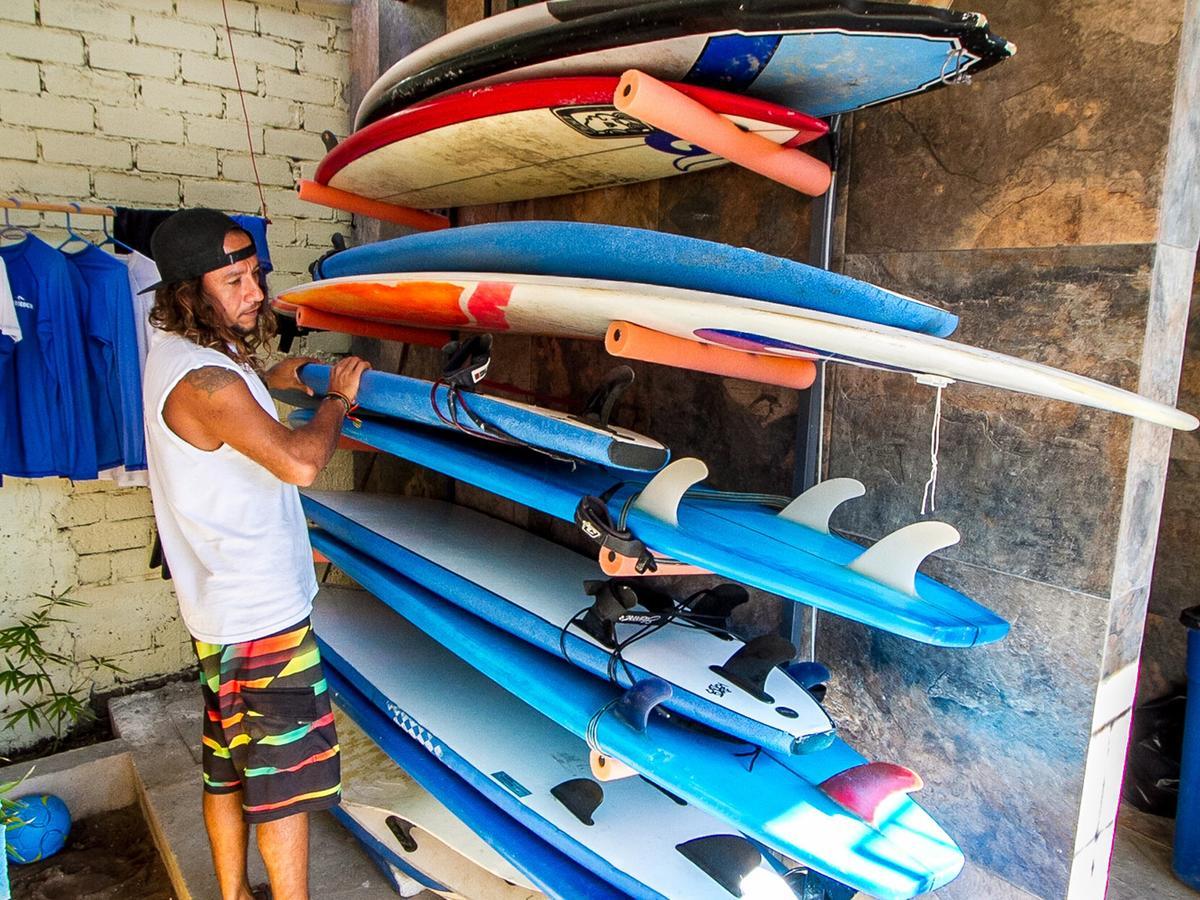 Brisas de Zicatela Experiencia Surf Campホステル エクステリア 写真