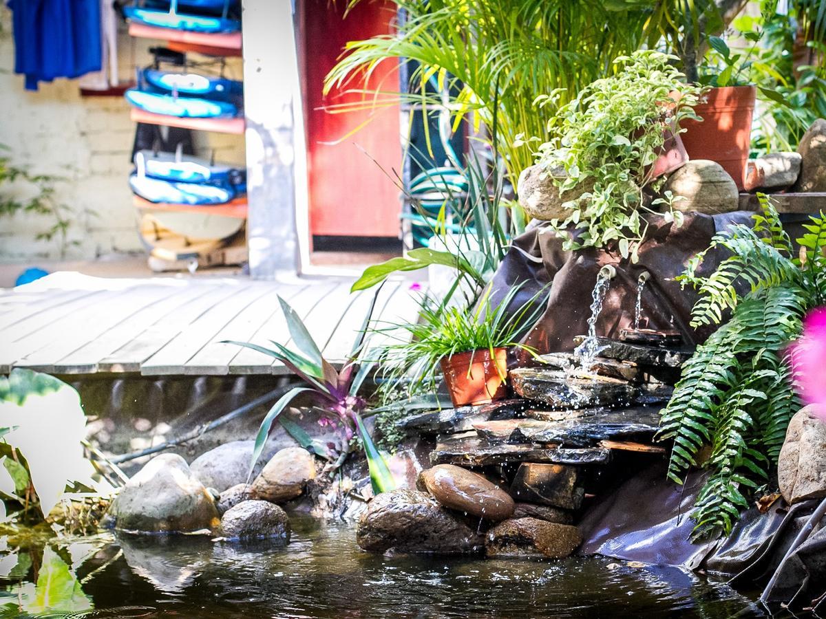 Brisas de Zicatela Experiencia Surf Campホステル エクステリア 写真