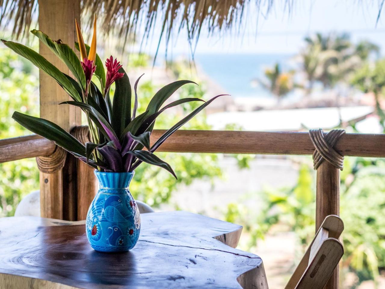 Brisas de Zicatela Experiencia Surf Campホステル エクステリア 写真
